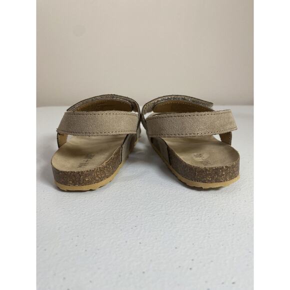 Max + Jake Sandals Girls Size 10M Felix Flats Tan Suede Adjustable Hook Loop EUC - Picture 4 of 8